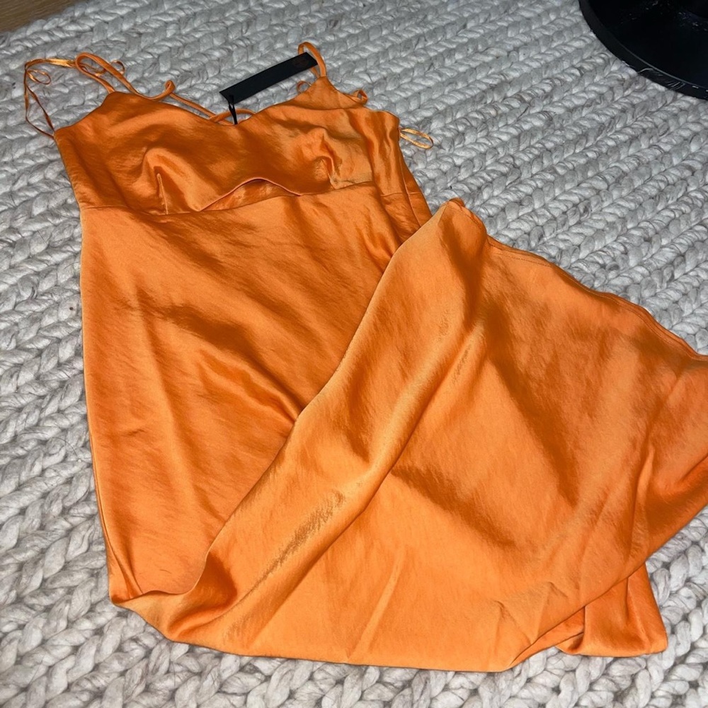 House of Harlow NWT orange silk midi dress - Picture 2 of 2